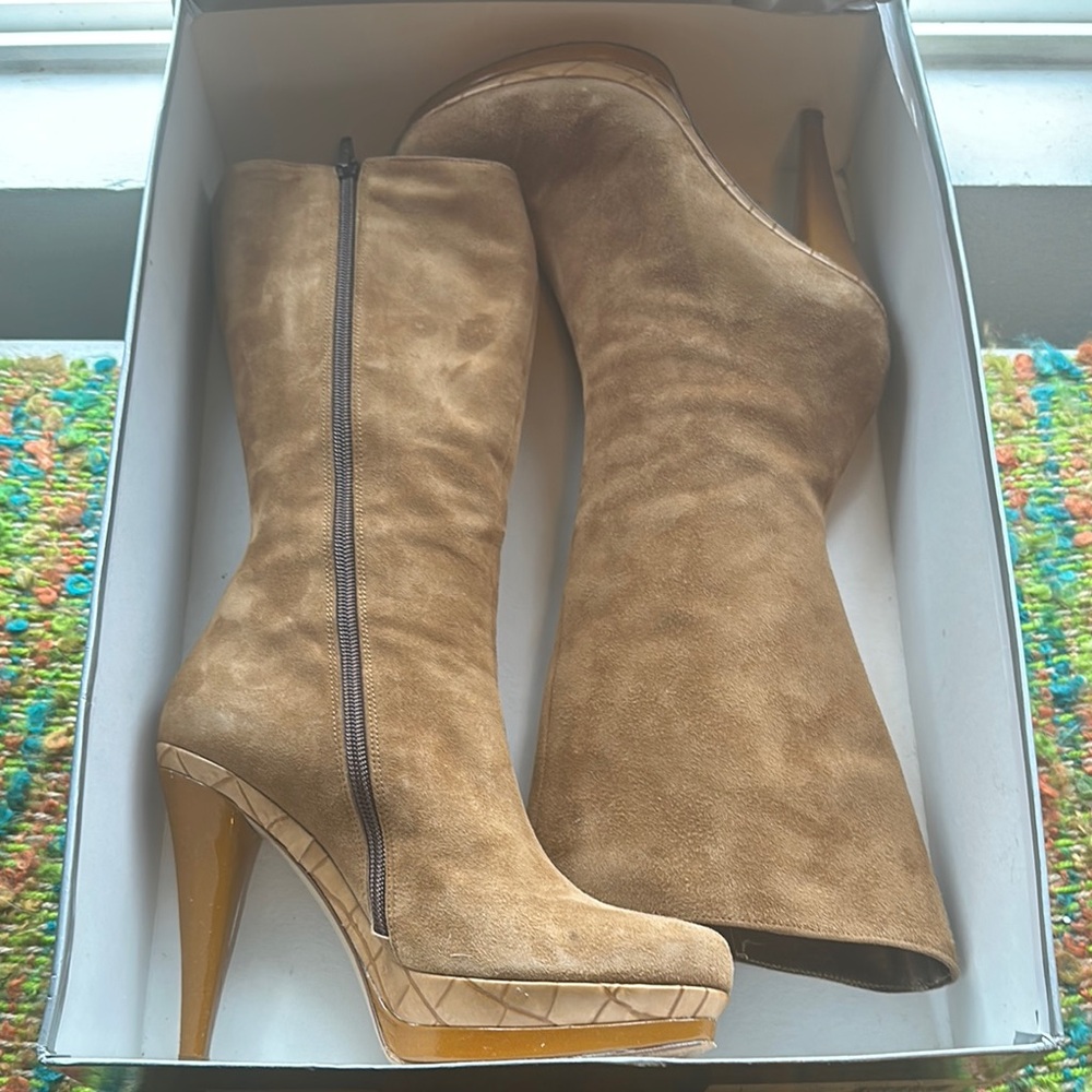 CHARLES DAVID Tan Suede High Heel Boots 7.5 Women’s $575.00 new